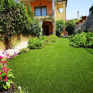 Casa Con Giardino Casa vacanze Olbia